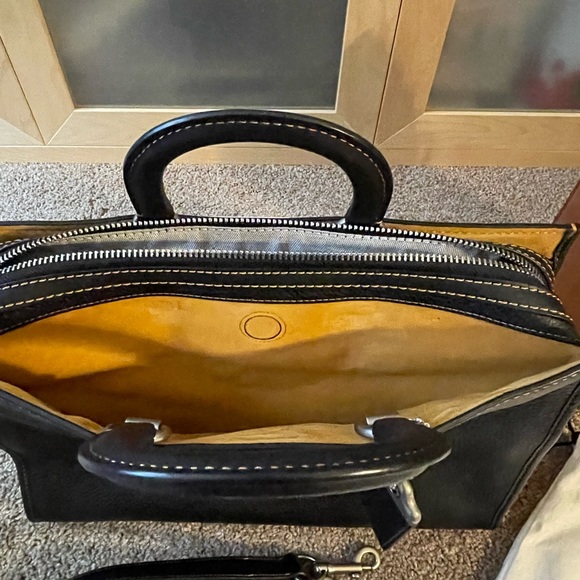 Coach Regenerative Leather Case - Picture 6 of 7